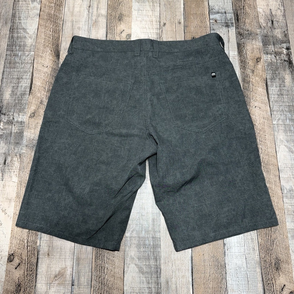 Travis Mathew Shorts Mens 32 Gray Performance Stretch Golf Casual Flat Front - Picture 4 of 6